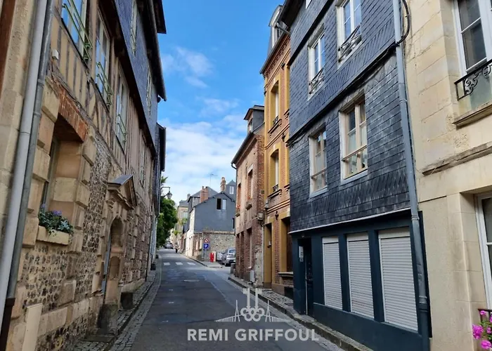 La Capucine Lovely Center *