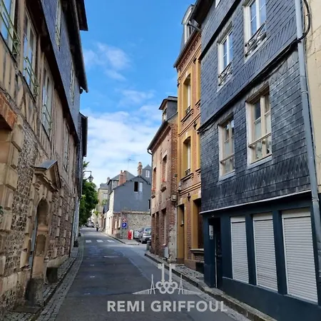 La Capucine Lovely Center *